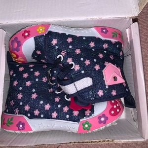 Baby girl fashion sneakers